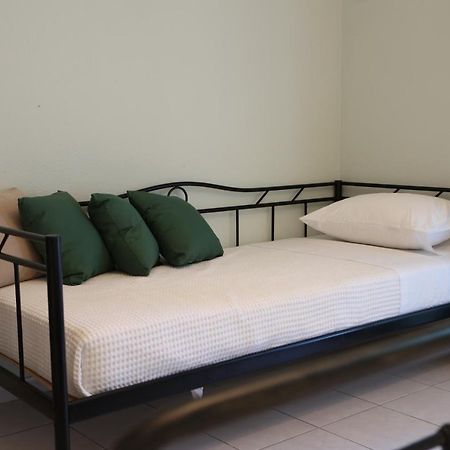 Island Boutique Apartments 피르가디키아 외부 사진